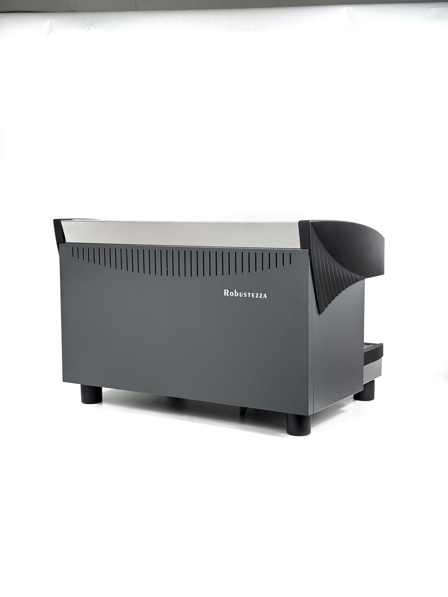 КОФЕМАШИНА ПОЛУАВТОМАТ ROBUSTEZZA ST2M/ ЧЕРНАЯ+ВЫСОКАЯ ГРУППА МУЛЬТИФАЗНАЯ